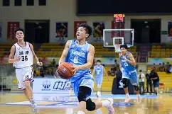 官方网站_广东宏远CBA战胜福建男篮胡明轩关键得分的简单介绍